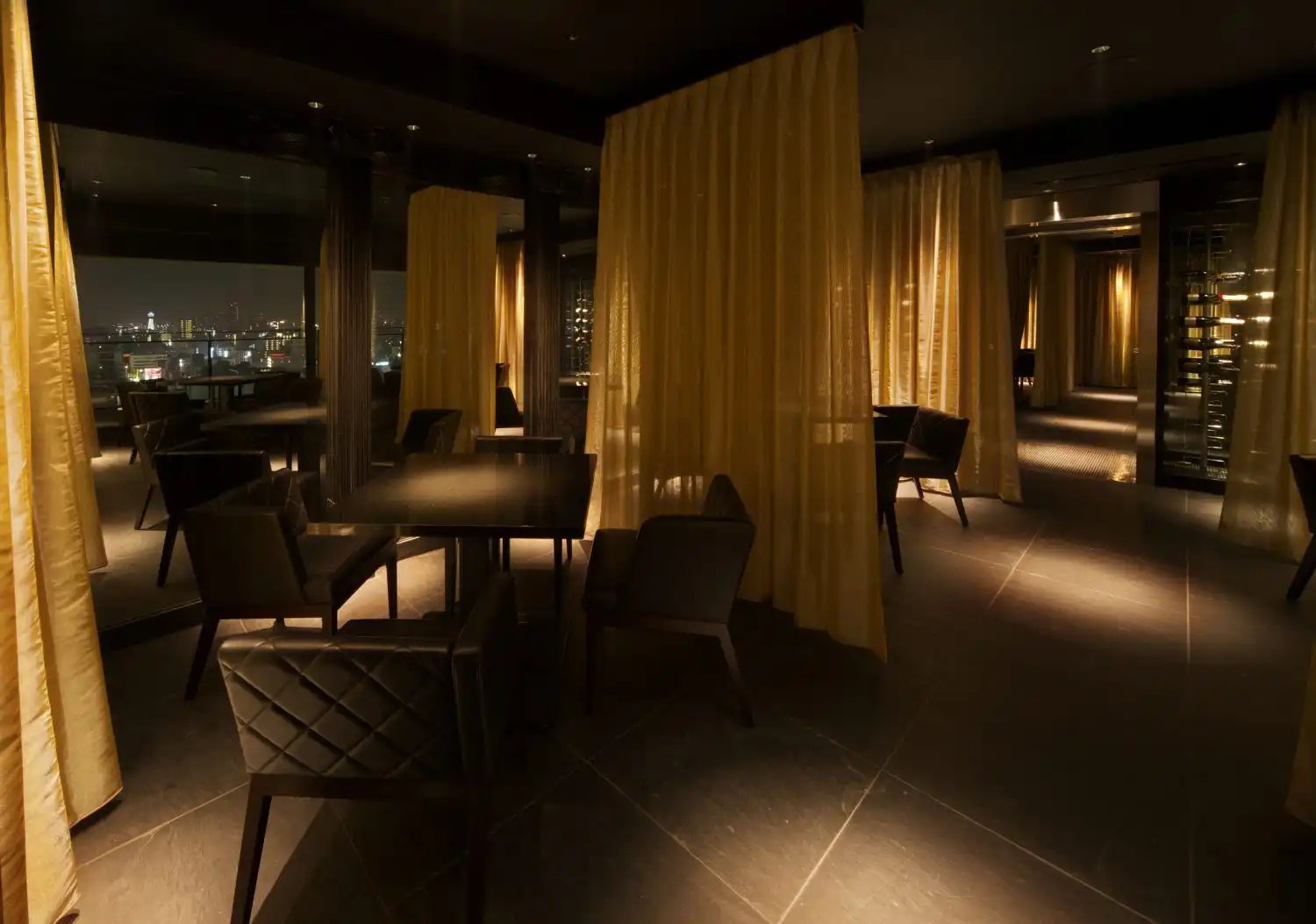 「大阪の夜景が一望できるシークレットラグジュアリーパーティー」が7月27日に開催｜料金やチケット、出演者などを紹介