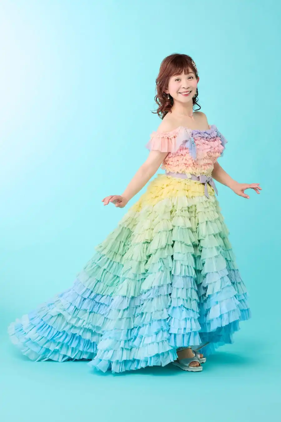 山野さと子がデビュー45周年記念アルバム「ふるさとSONGS」と「BEST & BEST」を日本コロムビアから2025年8月27日に同時発売、童謡・唱歌・叙情歌の新境地とアニメソングベスト盤を収録