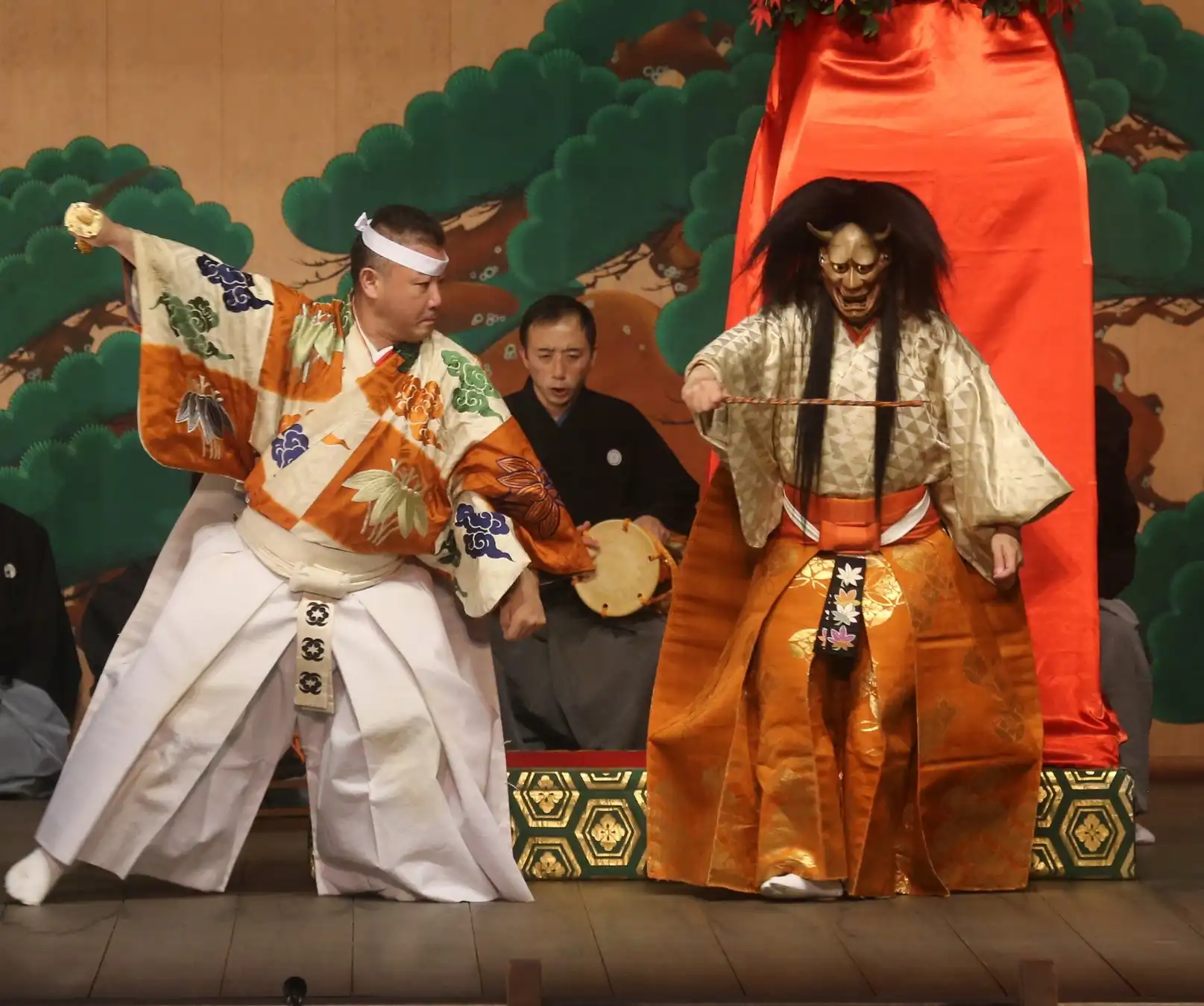 能楽【談】ディズムが鬼の演目に統一した特別公演『オニノナミダ』を矢来能楽堂で開催、関西の能楽師を招いた異流競演と狂言「節分」能「土蜘蛛」で鬼の悲しさを表現