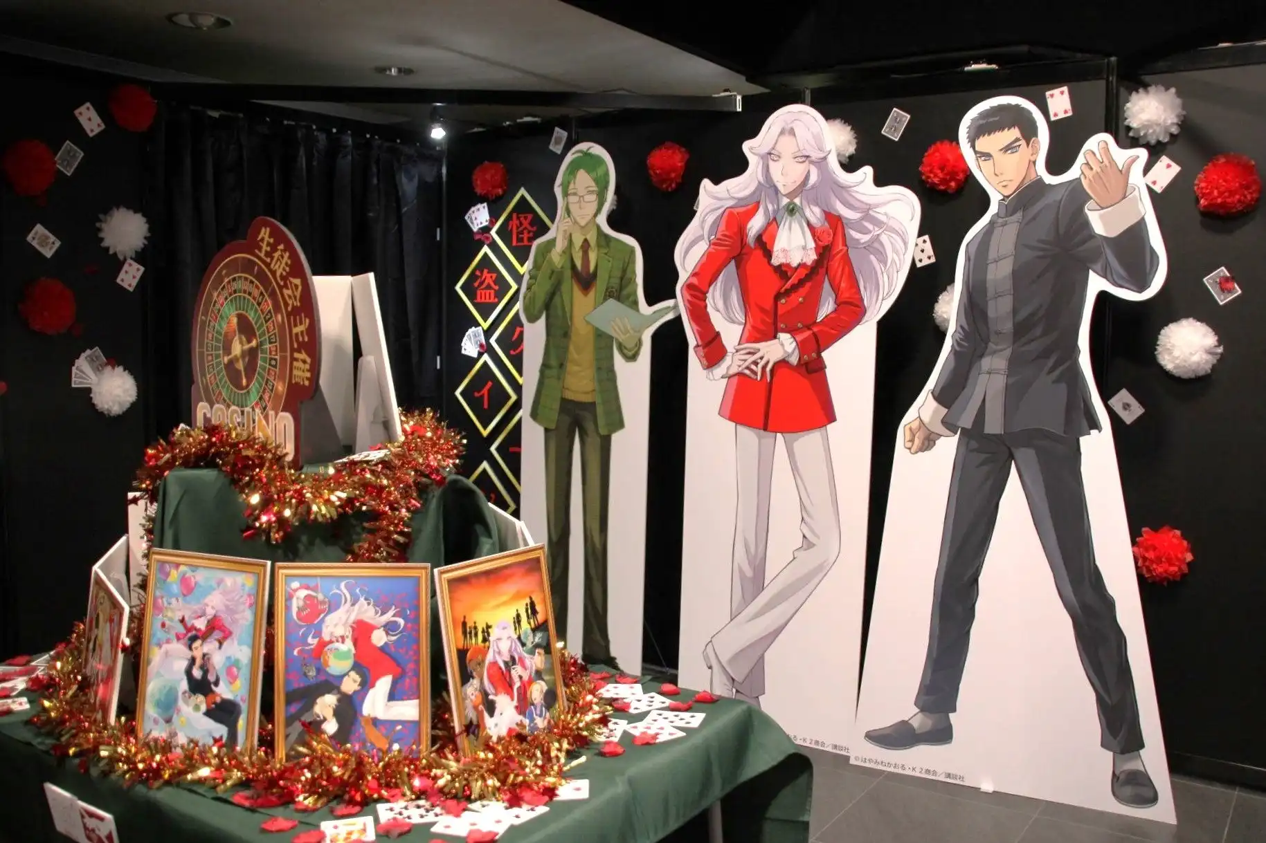 はやみねかおるが作家生活36周年記念展示会「赤い夢学園祭2025」を池袋のMixalive TOKYOで開催、怪盗クイーンなど人気3シリーズの貴重な創作資料を展示