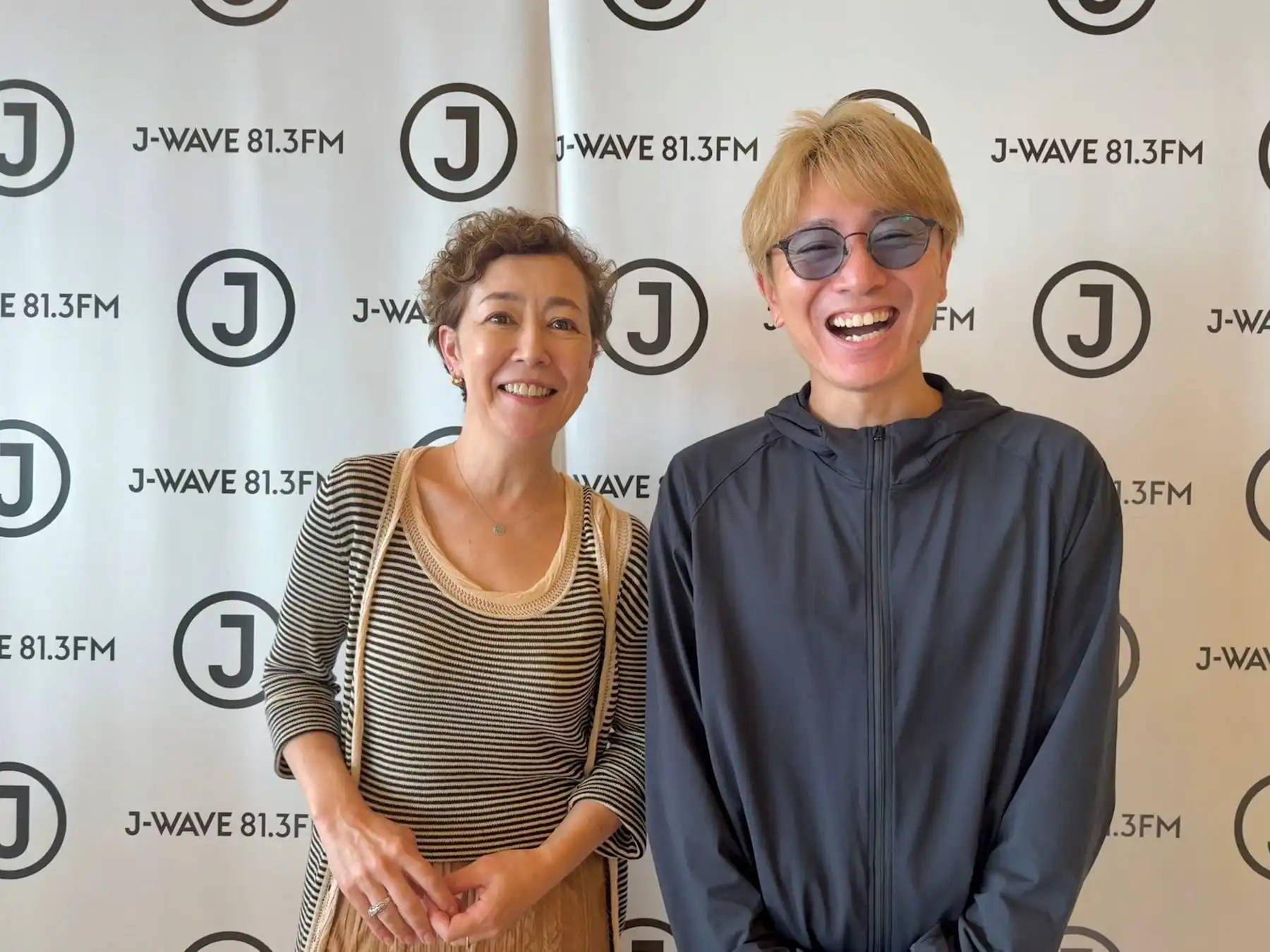 SUPER EIGHT・安田章大がJ-WAVE『TALK TO NEIGHBORS』にゲスト出演し約5年ぶりの写真集「DOWN TO EARTH」への思いや病気体験について語る