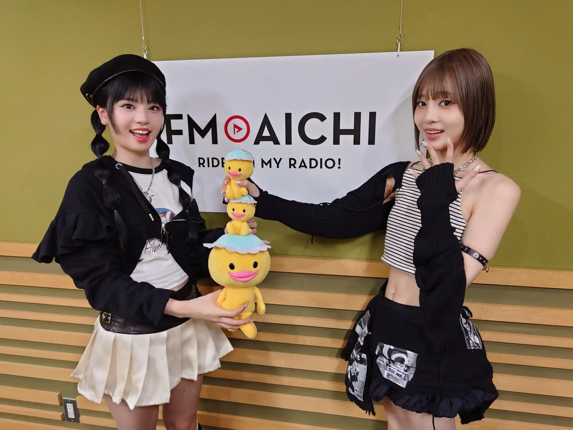 ME:IのSHIZUKUとRINONがFM AICHI「Menicon Music Contact」2025年9月パーソナリティに決定、1ST ALBUM『WHO I AM』の制作秘話や夏の想い出を番組で紹介予定